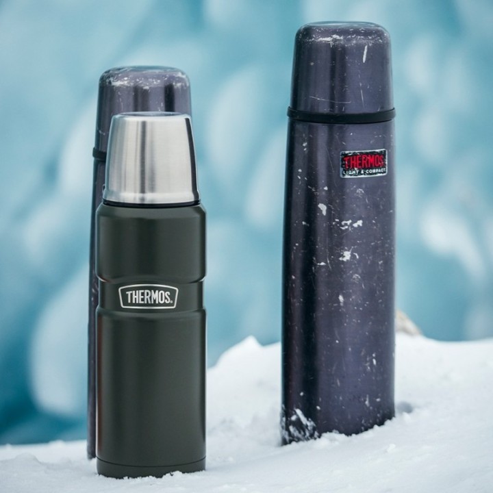 Thermos Light & Compact Termoflaske 0,75 L Midnight Blue