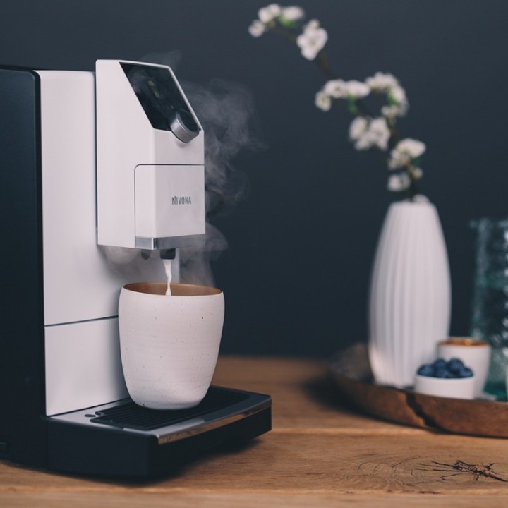 Nivona NICR 796 Hvid Espressomaskine Inkl. 4,2kg Rigtig Kaffe