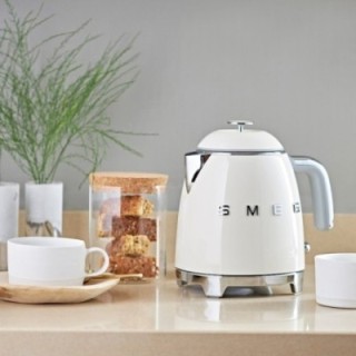 Smeg KLF05CREU Minielkedel 0,8L Creme