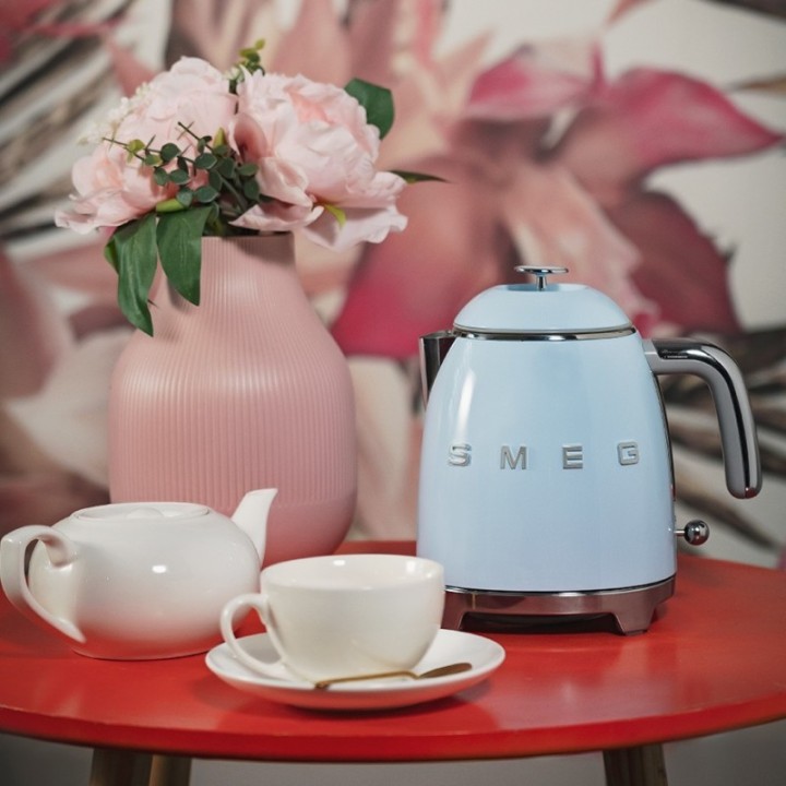 Smeg KLF05PBEU Minielkedel 0,8L Pastelblå