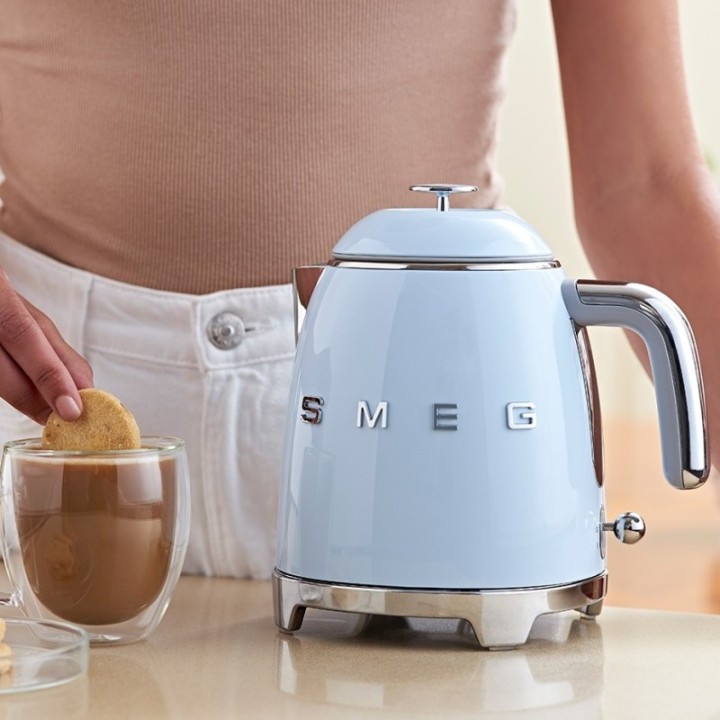 Smeg KLF05PBEU Minielkedel 0,8L Pastelblå
