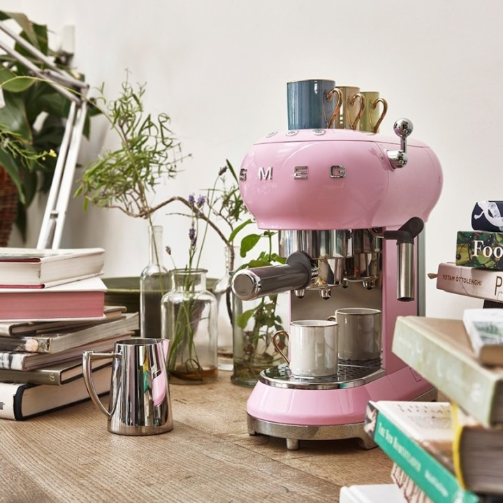 Smeg ECF02PKEU Espressomaskine Rosa