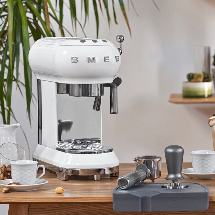 Smeg ECTS01 Kaffestamper Grå