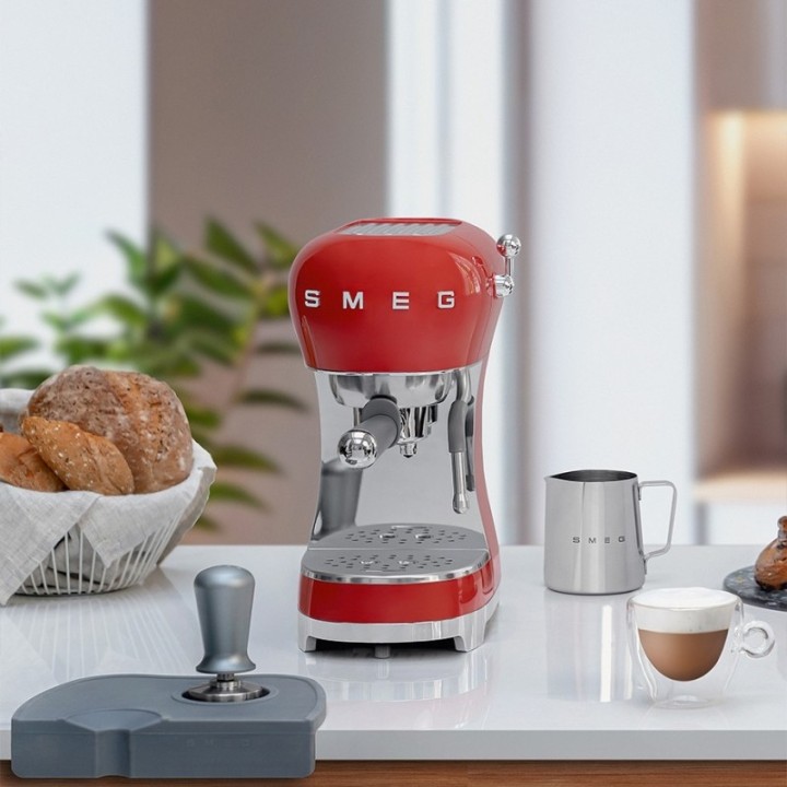 Smeg ECF02RDEU Espressomaskine Rød