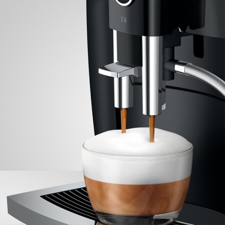 Jura E6 (EC) Piano Black Inkl. Filter, Rens, Afkalkning & 1500g kaffe