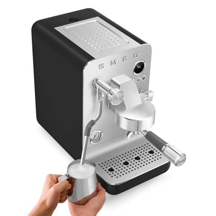 Smeg EMC02BLMEU Minipro Semiautomatisk Espressomaskine