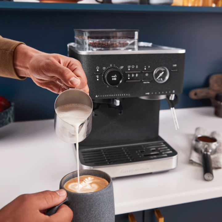 KitchenAid Semiautomatisk Espressomaskine Inkl. Kværn Cast Iron Black