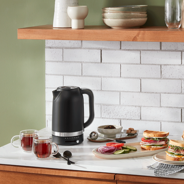 KitchenAid 5KEK1701EBM Elkedel 1,7 L Mat Sort