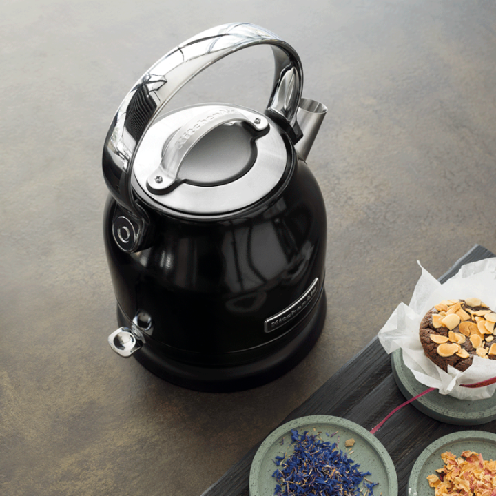 KitchenAid 5KEK1222EOB Elkedel 1,25 L Sort