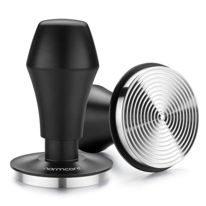 Normcore V4 Tamper med Fjeder & Riller 53,3 mm Sort