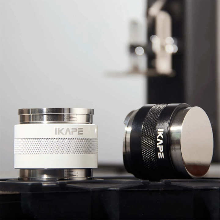 IKAPE 2 i 1 Tamper & Leveling Tool 58 mm Sort