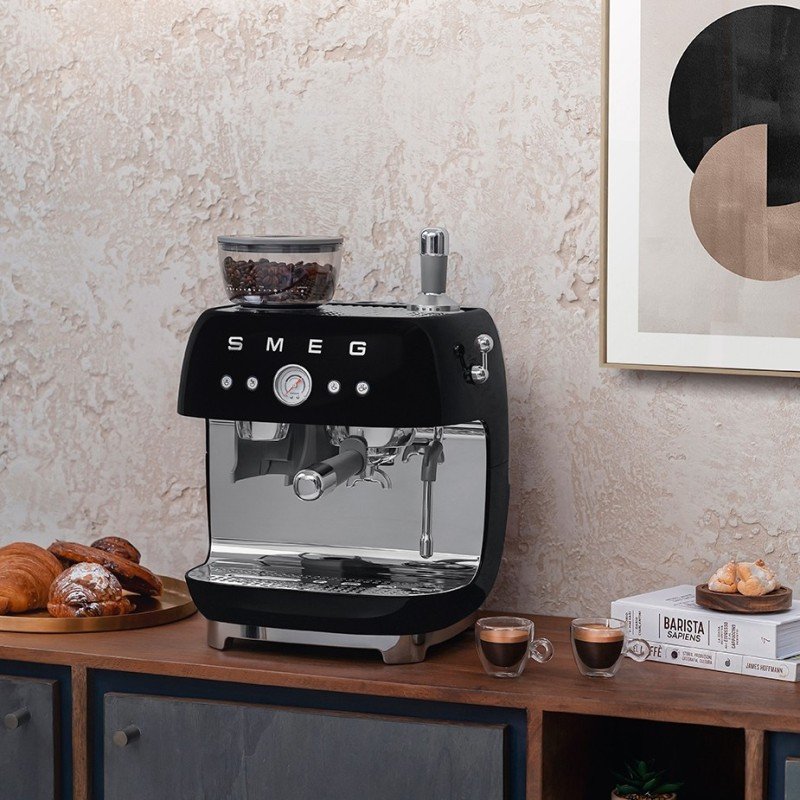 Smeg EGF03BLEU Manuell maskin med kvarn, svart & 3 kg hela kaffebönor