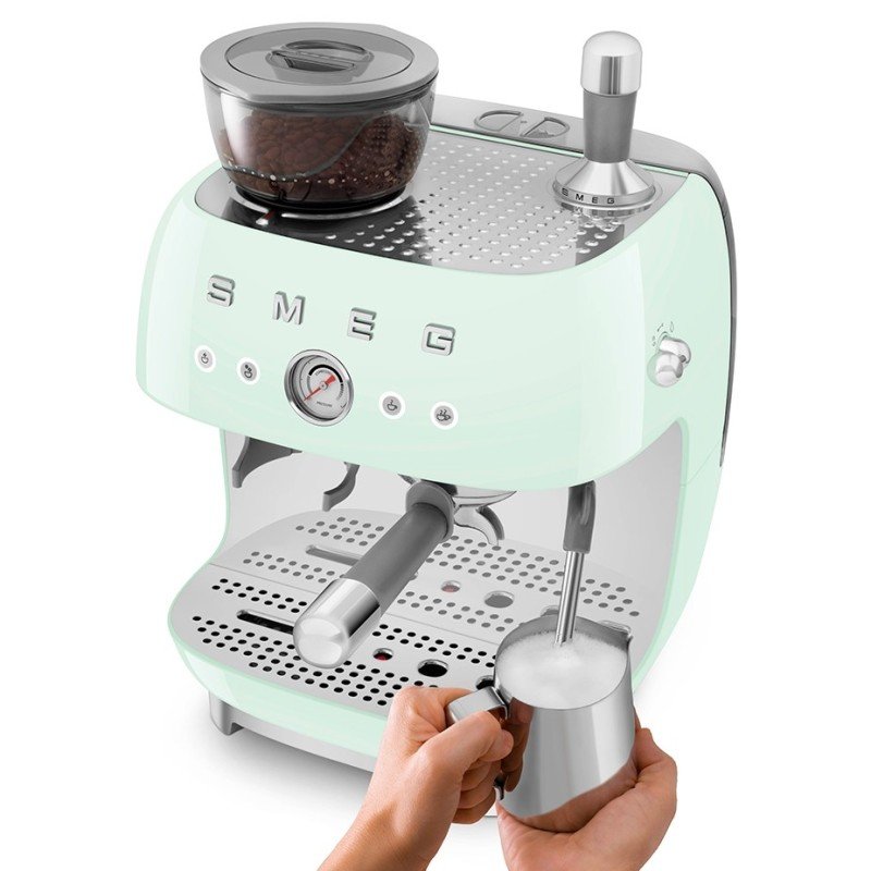 Smeg EGF03CREU Manuell espressomaskin med kvarn Creme inkl. 3 kg kaffe