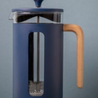 La Cafetière Pisa 8 Kop. Stempelkande Navy Inkl. House of Barista Elektrisk Kaffemølle & 400g Rigtig Kaffe