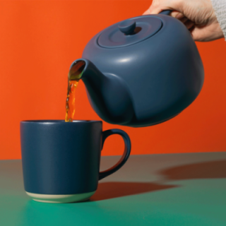La Cafetière 1,2 L Tebrygger Navy Inkl. Østerlandsk Thehus Admirality Te Pyramidetebreve 75 stk