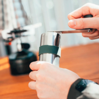 Hario V60 Outdoor Manuel Kaffemølle