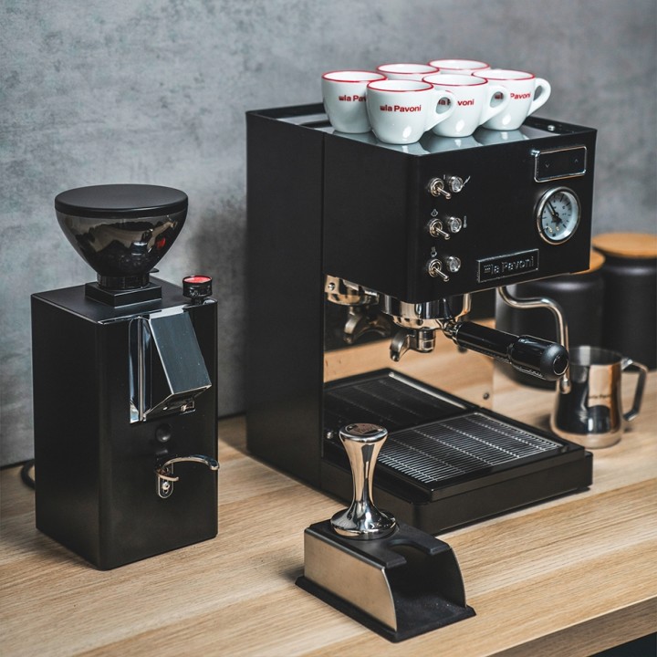 La Pavoni Casa Bar PID Sort LPMCBN02EU Espressomaskine Inkl. Eureka Mignon Zero 55s Mat Sort Espressokværn