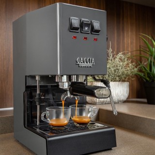 Gaggia Classic E24 Grå Espressomaskine Inkl. Eureka Mignon Zero 55s & Baristaudstyr