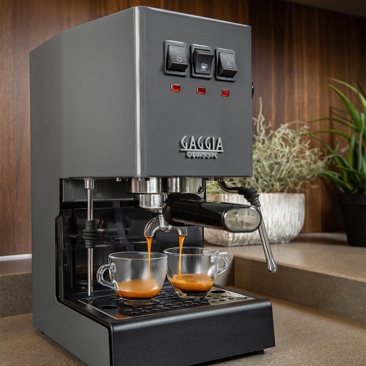 Gaggia Classic E24 Grå Espressomaskine Inkl. Baristaudstyr
