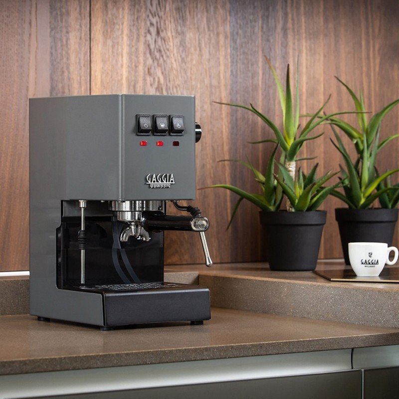 Gaggia Classic E24 Grå Espressomaskine Inkl. Baristaudstyr