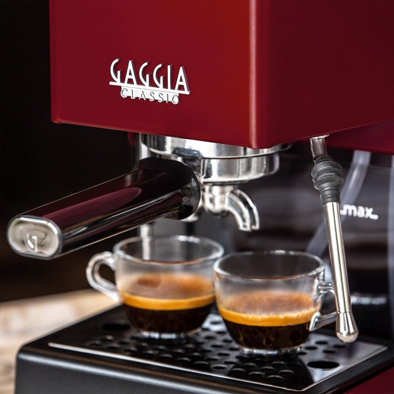 Gaggia Classic E24 Rød Espressomaskine Inkl. Eureka Mignon Zero 55s & Baristaudstyr