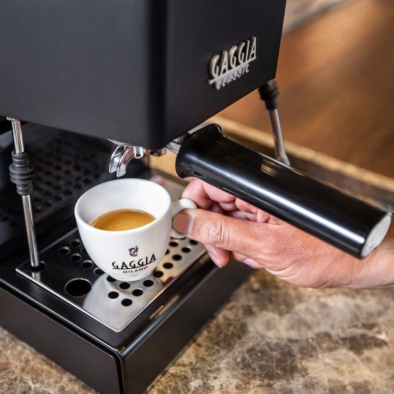 Gaggia Classic E24 Sort Espressomaskine Inkl. Eureka Mignon Zero 55s & Baristaudstyr
