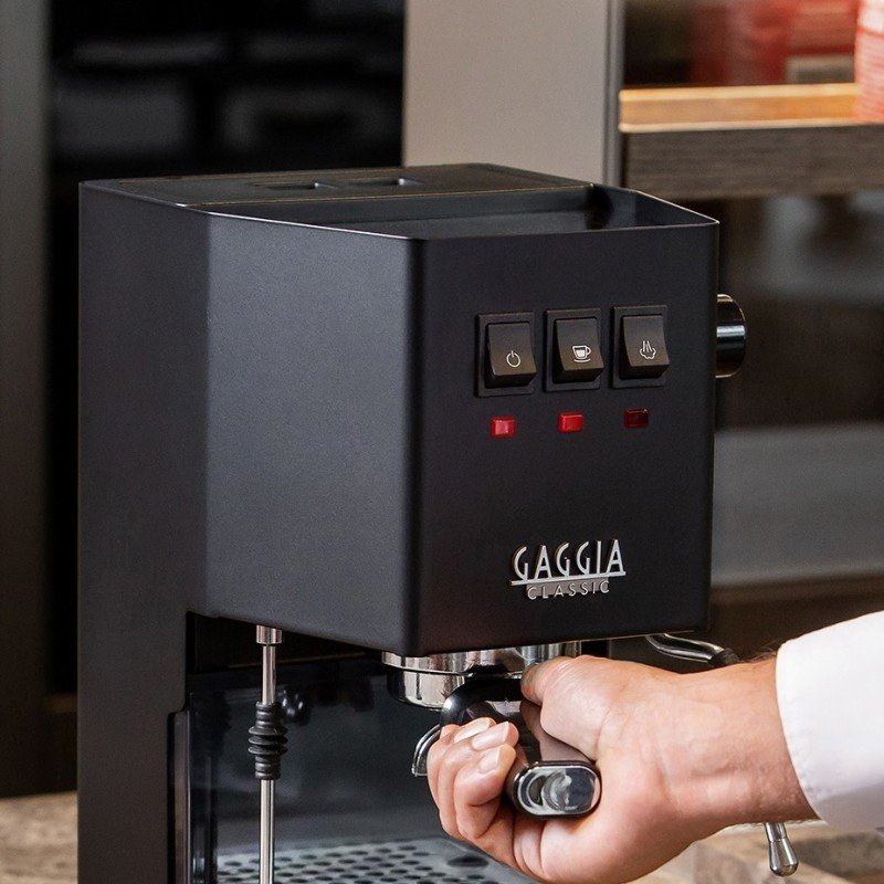 Gaggia Classic E24 Sort Espressomaskine Inkl. Baristaudstyr