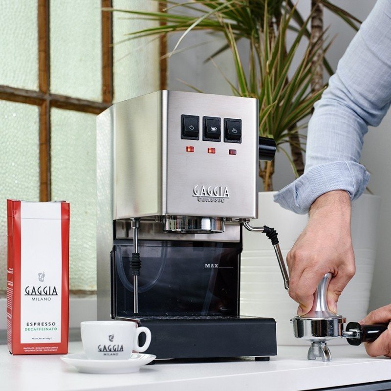 Gaggia Classic E24 Stål Espressomaskine Inkl. Eureka Mignon Zero 55s & Baristaudstyr