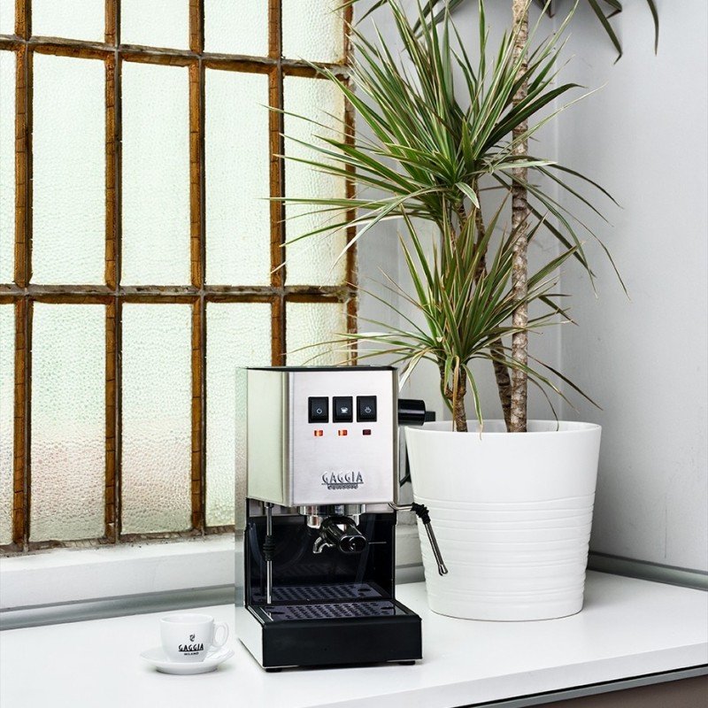 Gaggia Classic E24 Stål Espressomaskine Inkl. Eureka Mignon Zero 55s & Baristaudstyr
