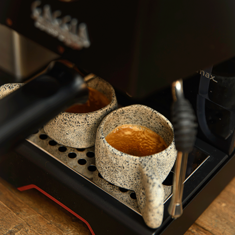 Gaggia Classic UP Sort Espressomaskine Inkl. Eureka Mignon Libra 55 Chrome/Mat Sort Espressokværn