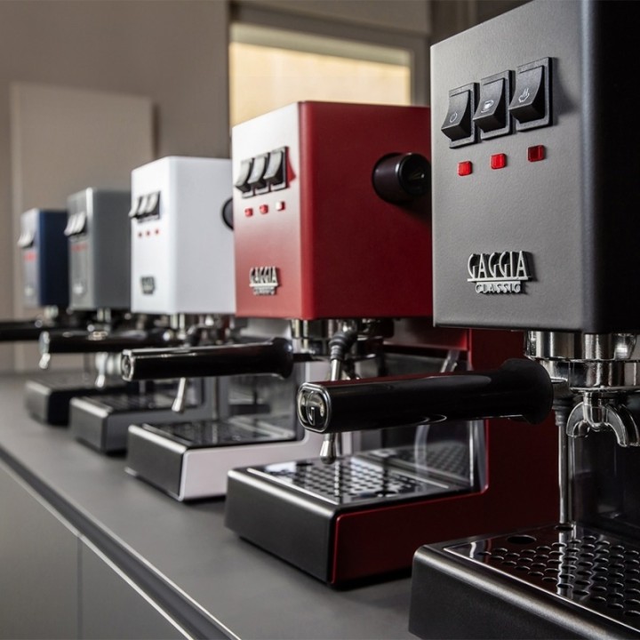 Gaggia Classic E24 Blå Espressomaskine Inkl. Eureka Mignon Zero 65 Speedy Espressokværn