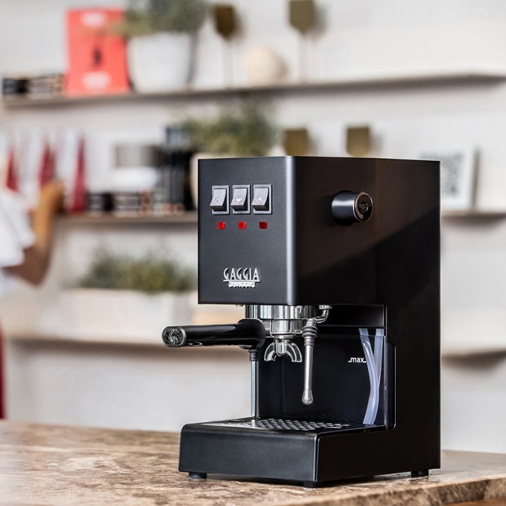 Gaggia Classic E24 Sort Espressomaskine Inkl. Eureka Mignon Zero 65 Speedy Mat sort Epsressokværn
