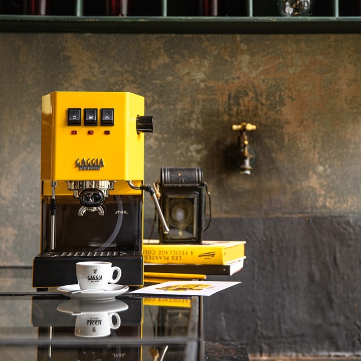 Gaggia Classic E24 Sunshine Yellow Espressomaskine Inkl. Eureka Mignon Zero 65 Speedy Mat Sort Espressokværn
