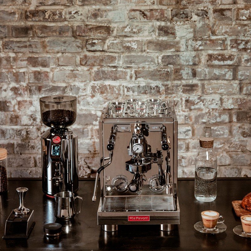 La Pavoni New Botticelli Specialty LPSBSS03NO Espressomaskine Inkl. Eureka Mignon Zero 65 Speedy Chrome Espressokværn