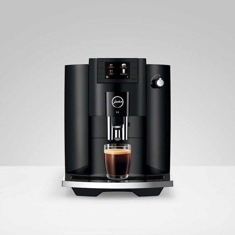 Jura E6 (EC) Piano Black Inkl. Pleje, Filtre, Mælkebeholder & 1 kg Rigtig Kaffe Crema Intenso