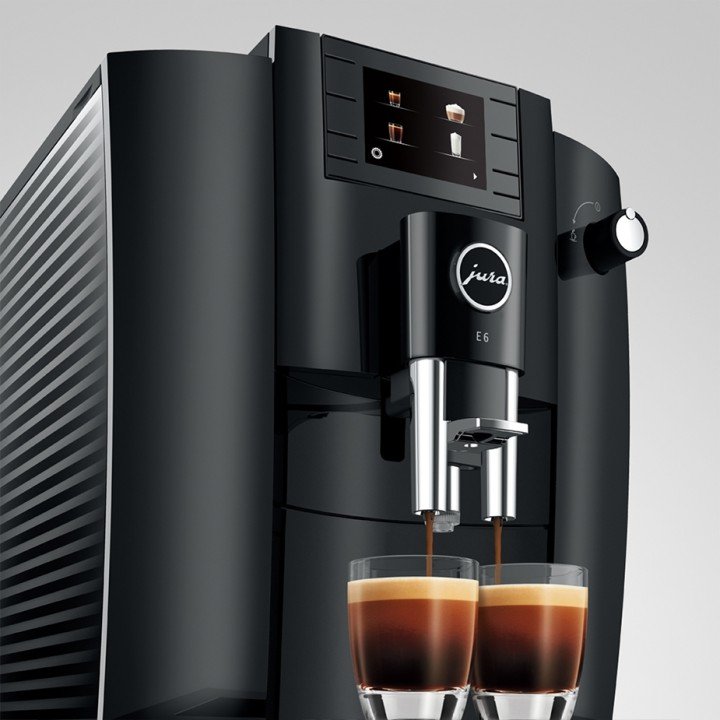 Jura E6 (EC) Piano Black Inkl. Pleje, Filtre, Mælkebeholder & 1 kg Rigtig Kaffe Crema Intenso