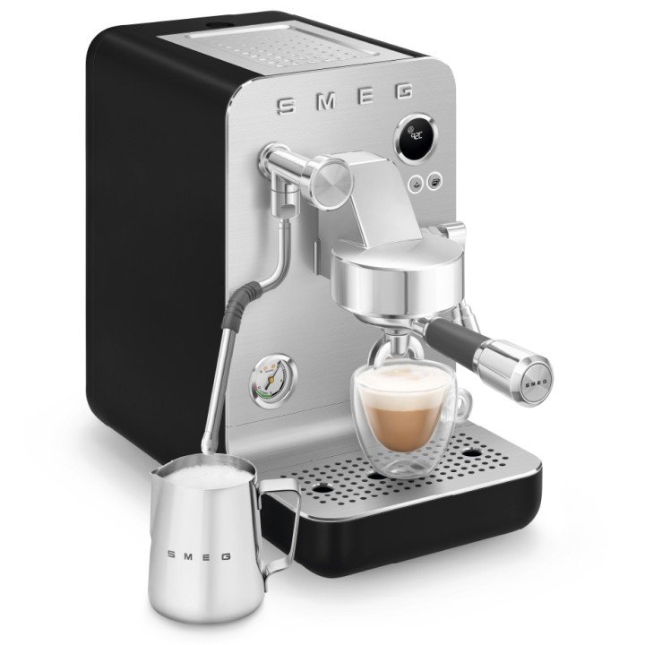 DEMO Smeg EMC02BLMEU Minipro Semiautomatisk Espressomaskine Sort