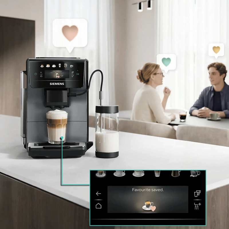 Siemens TP603EM6 EQ6 Espressomaskine Midnat Sølvmetallic Inkl. Mælkekande Glas, Rengøringsprodukter & 2kg Rigtig Kaffe