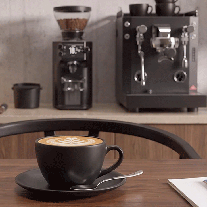 Mahlkönig Xenia Sort Espressomaskine Inkl. Mahlkönig E64 WS Espressokværn & Baristaudstyr