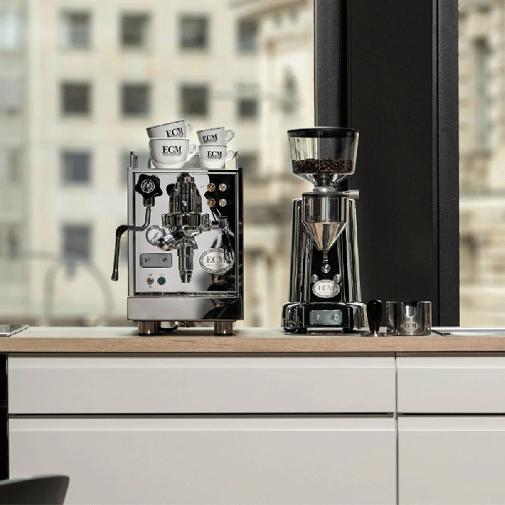 ECM Classika PID Espressomaskine Inkl. Eureka Mignon Libra 55 Chrome Kværn, Knockbox, Tamper og WDT Tool