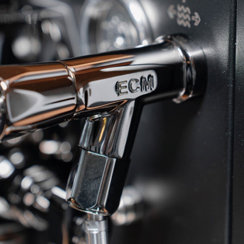 ECM Synchronika II Espressomaskine 30th Anniversary Edition Sort med trædetaljer