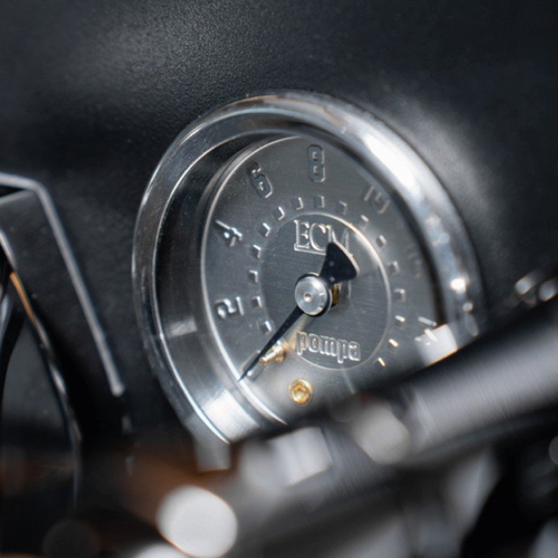ECM Synchronika II Espressomaskine 30th Anniversary Edition Sort med trædetaljer