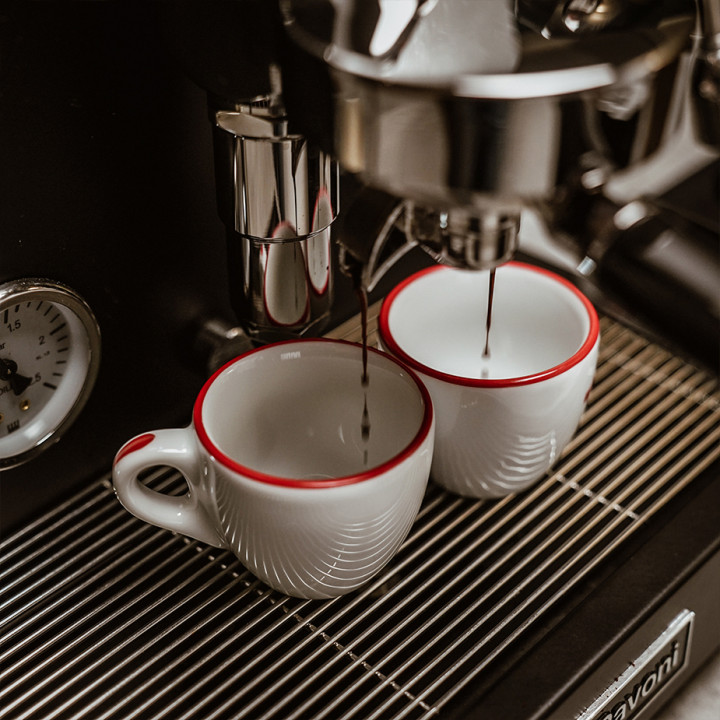 La Pavoni Mini Cellini Sort LPSMCB01EU Espressomaskine Inkl. Eureka Mignon Specialita Sort/Chrome Espressokværn