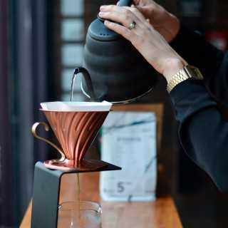 Hario V60 Buono Kedel Sort 1,2 L