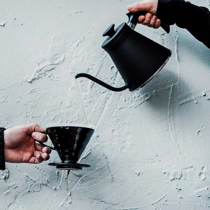 Hario Fit V60 Drip Kedel Sort Hario Fit V60 Drip Kedel Sort