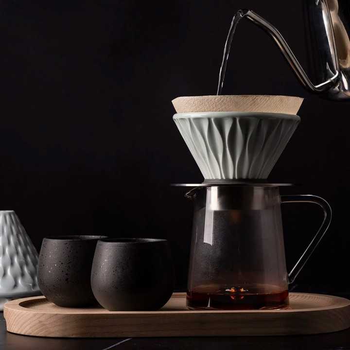 Loveramics Brewers Smooth Dripper Celadon Grøn 2 Kop Inkl. Stand Metallic Loveramics Brewers Smooth Dripper Celadon Grøn 2 Kop Inkl. Stand Metallic