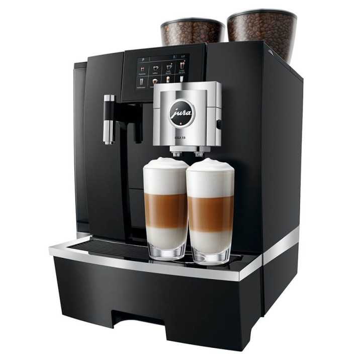 Jura Giga X8 (EA) Espressomaskine Inkl. 2,5L Cooler, Pleje & 12kg Kaffe Jura Giga X8 (EA) Espressomaskine Inkl. 2,5L Cooler, Pleje & 12kg Kaffe