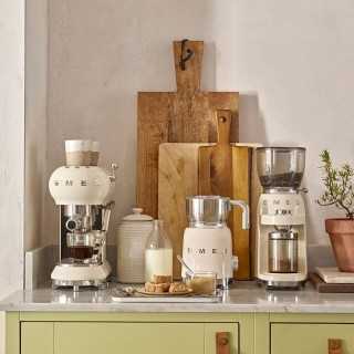 Smeg MFF11CREU Mælkeskummer Creme