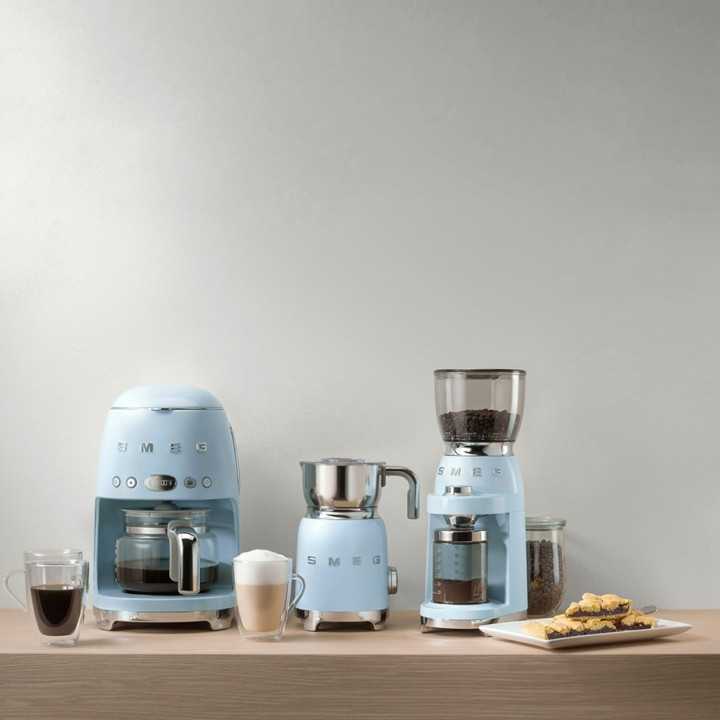Smeg DCF02PBEU Drip Kaffemaskine Pastelblå Smeg DCF02PBEU Drip Kaffemaskine Pastelblå