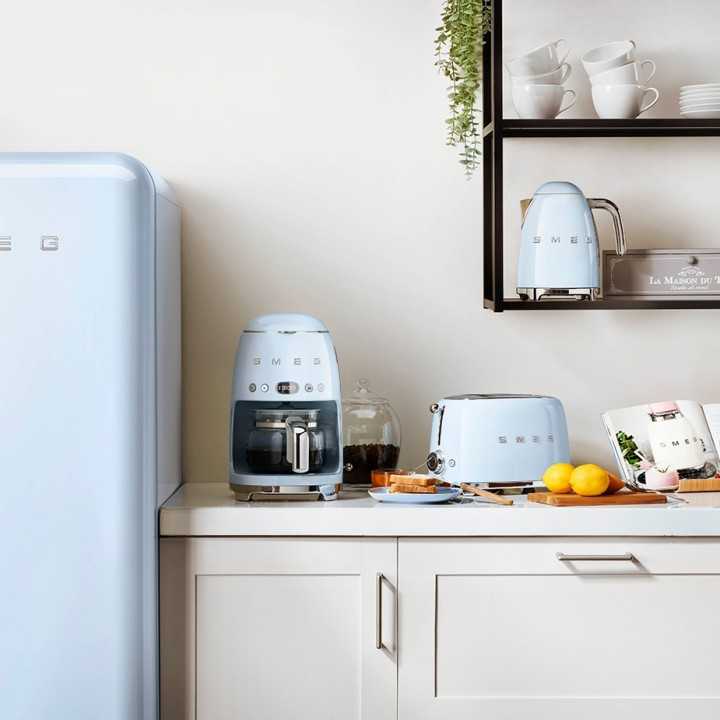 Smeg DCF02PBEU Drip Kaffemaskine Pastelblå Smeg DCF02PBEU Drip Kaffemaskine Pastelblå